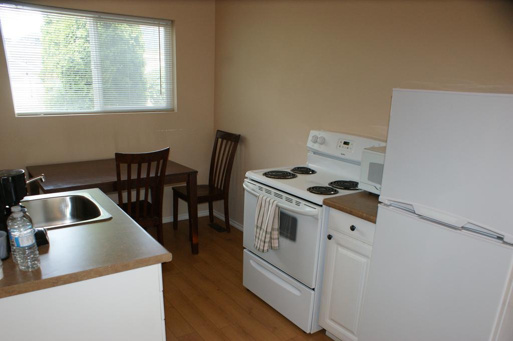 Elks Motel Keremeos Room photo